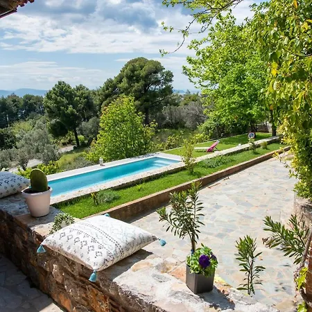 Calypso With Jacuzzi Pool & Sea View Villa Nerotriviá