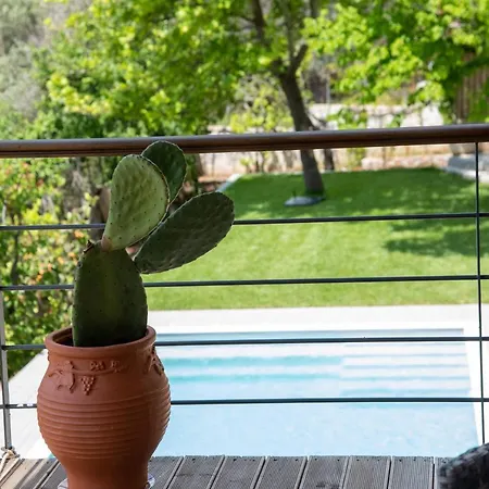 Calypso With Jacuzzi Pool & Sea View Villa Nerotriviá