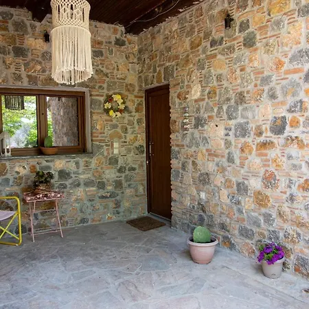 Calypso With Jacuzzi Pool & Sea View