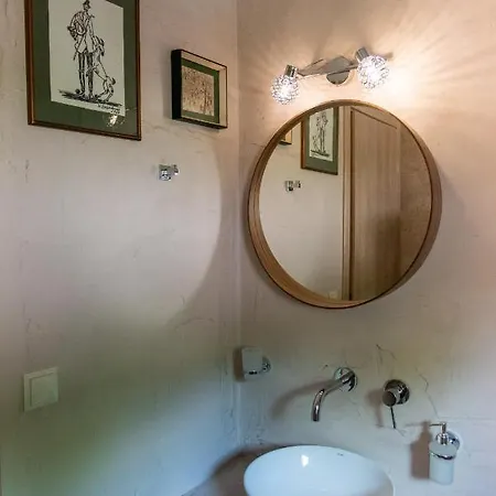 Villa Calypso With Jacuzzi Pool & Sea View Nerotriviá