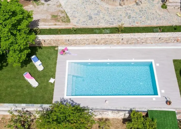 Calypso With Jacuzzi Pool & Sea View Villa