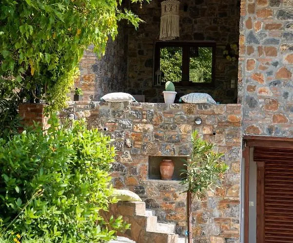 Calypso With Jacuzzi Pool & Sea View * Nerotriviá