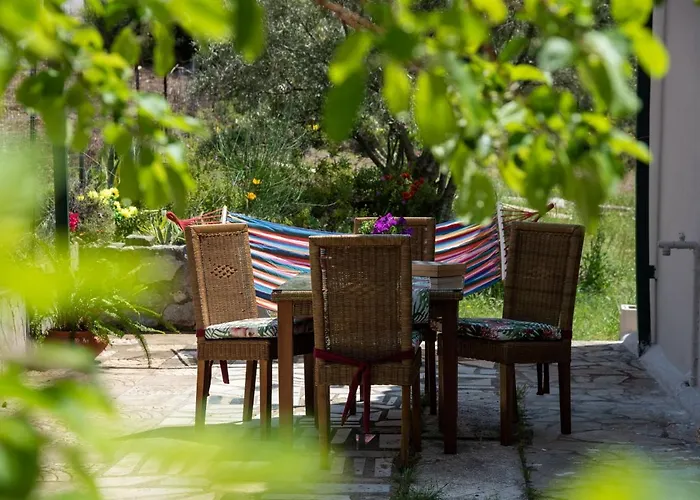 Calypso With Jacuzzi Pool & Sea View *