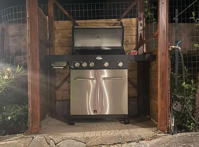 Calypso With Jacuzzi Pool & Sea View *