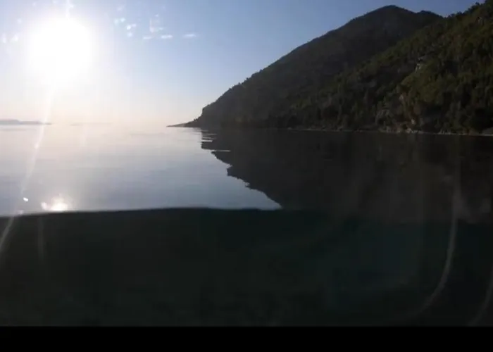 Villa Calypso With Jacuzzi Pool & Sea View Nerotriviá